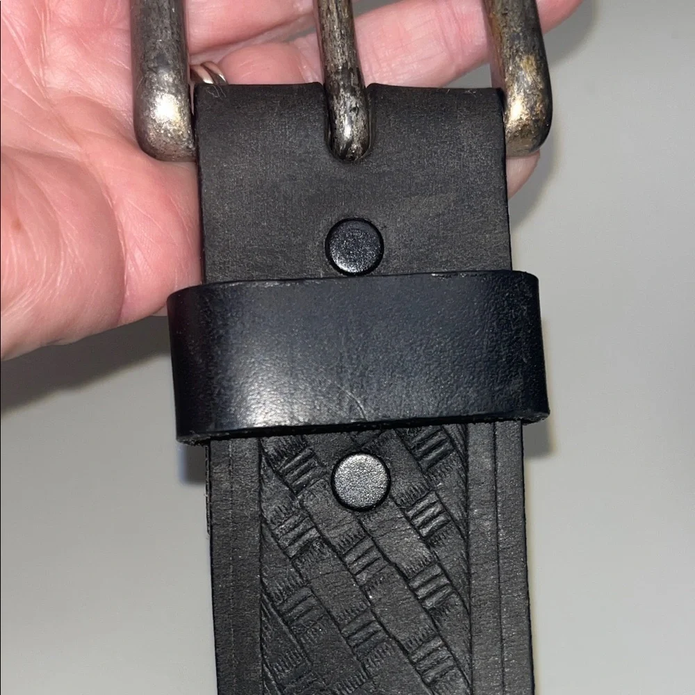 Source Unknown Black Textured Belt w/ brass Buckle